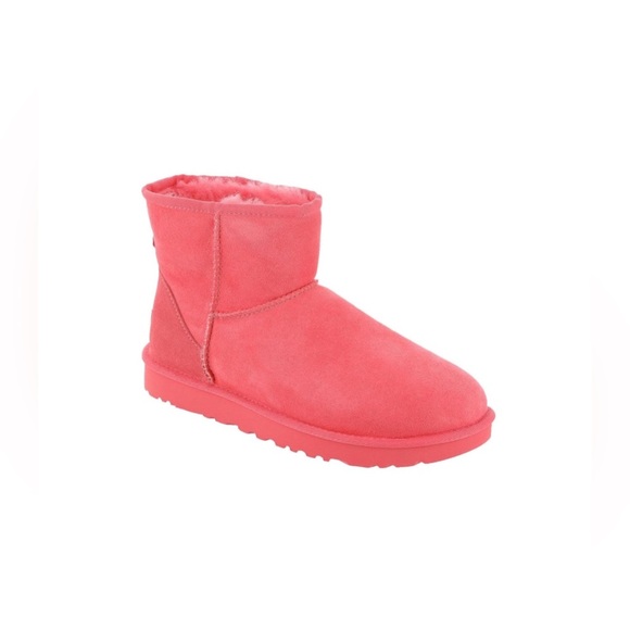 UGG W Classic Mini Ii Boot - Picture 1 of 11